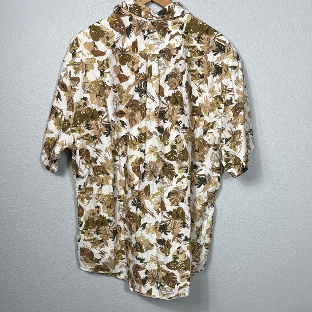 Rodd & Gunn Men's Floral Shirt - Picture 6 of 8